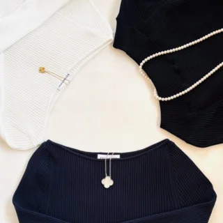 【ESTNATION】デコルテがキレイに！ESTNATIONのおすすめニット