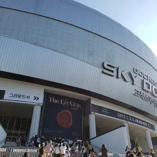 コンサートを見に韓国へ。