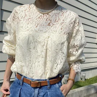 休日の女子会ランチからお仕事まで使える、大人のための上質レースブラウス【Marisolスタッフの自腹買い＃144】