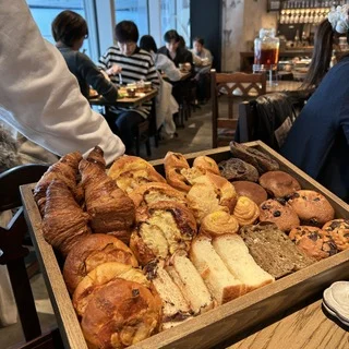 flour+water虎ノ門ヒルズでブランチ！最高のパンと紅茶で贅沢なひとときを】