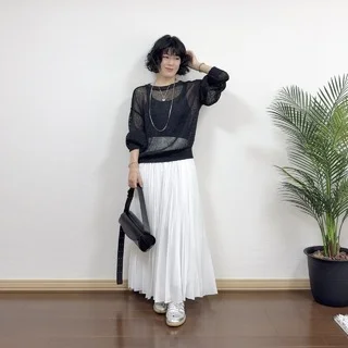 二の腕カバーや日焼け、冷えも全部解決！40代のための夏の長袖コーデ