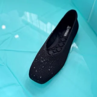 靴を履いていないかのような軽さ！歩きやすさとエレガンスが叶うVIVAIAの新作シューズ_1_9