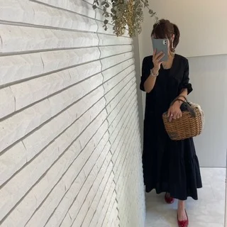 最近買った一押しZARA②　パフスリーブ付き黒ワンピース