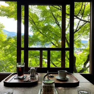 【京都カフェ】緑に囲まれたクラシカルなカフェ真古館でゆったりとしたひととき