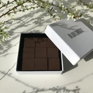 ご褒美チョコにおすすめ！表参道の【un jour chocolat(ｱﾝｼﾞｭｰﾙｼｮｺﾗ)】