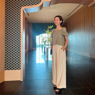 【ブルガリホテル東京】大人の肌みせファッションでホテルアフタヌーンティー