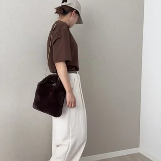 アローズ　ブラウンのファーバック
