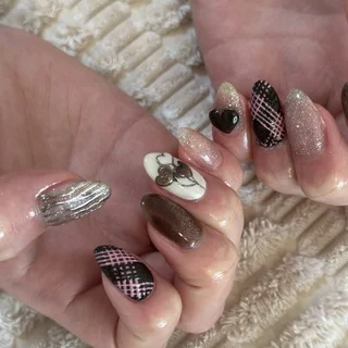 この季節を、指先で。甘さ控えめのバレンタインネイル_1_4