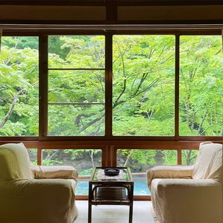 箱根の老舗旅館「福住楼」有形登録文化財の宿でしっとりとした昭和レトロを堪能