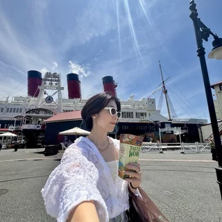 「大人ディズニー、はじめました。」 — 乗らなくても、夢の国はとびきり楽しい！—