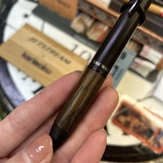 大人の手元に、静かな贅沢を