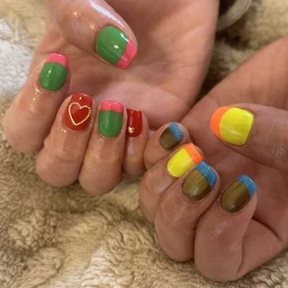 この季節を、指先で。甘さ控えめのバレンタインネイル_1_3-2