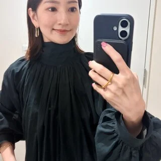 2026春夏もトレンドの続くボウタイブラウスブーム！カジュアル素材を選んで普段使いにも_1_6