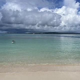 今回の滞在で一番きれいな海の色