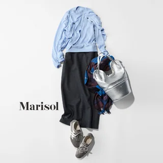 派遣さんの歓迎ランチの日。旬のアイスブルーでおしゃれ好きをアピール【2026/04/03のコーデ】 