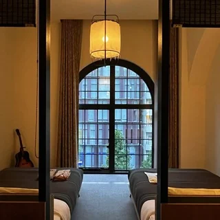 【エースホテル京都】歴史的建造物の趣に浸るヒストリックツイン