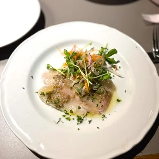 前菜　鮮魚のカルパッチョ