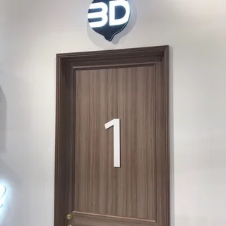 3Dボディスキャナーの部屋、入り口
