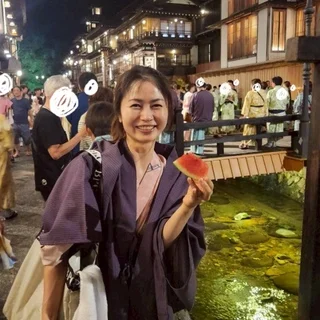 銀山温泉で癒しのひととき。川沿いの温泉と、まさかのスイカ振る舞い!?_1_4-3