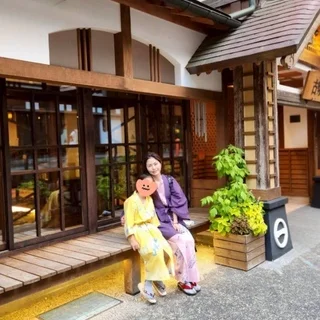 銀山温泉で癒しのひととき。川沿いの温泉と、まさかのスイカ振る舞い!?_1_1