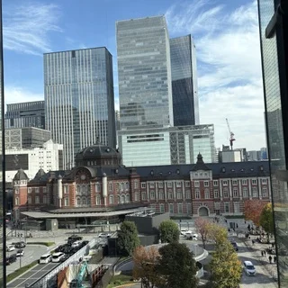 ブルディガラ　窓側の景色