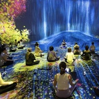 「麻布台ヒルズ ウェルネスプログラム」〜 チームラボボーダレスで非日常体験～ 」