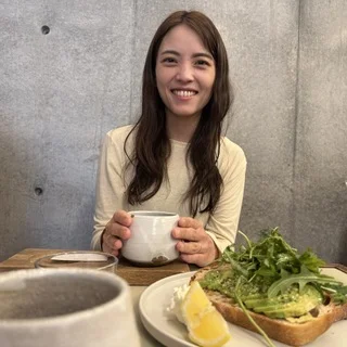 ユニクロで見つけた！春らしいシアーTが最近のお気に入り