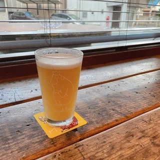 入手困難なビール『桃ヴァイツェン』は、ぜひ樽生で！【大阪・箕面】