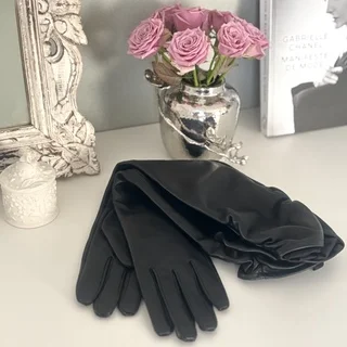 この冬はロンググローブが気になる！