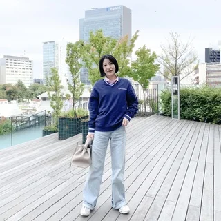 【カジュアル派の日常着】スポーティなカレッジテイストが気になる秋。ネイビーの魅力を再発見