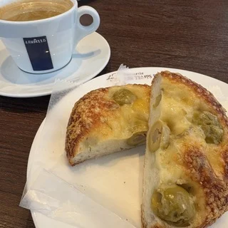 レタンプリュス　オリーブフォカッチャ