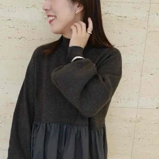 リングとバングルはカジュアルに。