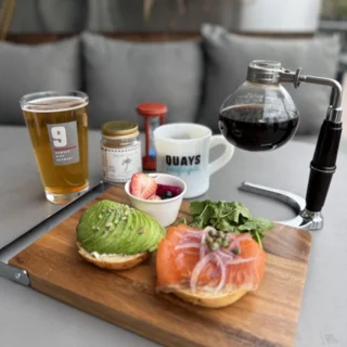 海沿いの散策とモーニングで楽しむ横浜【朝活編】