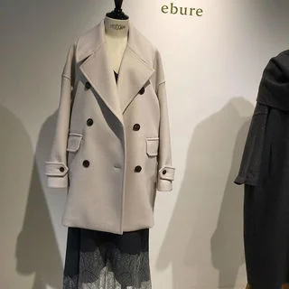 アラフォーをきれいに見せてくれるコートを発見！美しさに惚れ惚れした「ebure」のコート