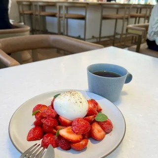 フルーツが美味しいスイーツが食べれるカフェ♡in 東京
