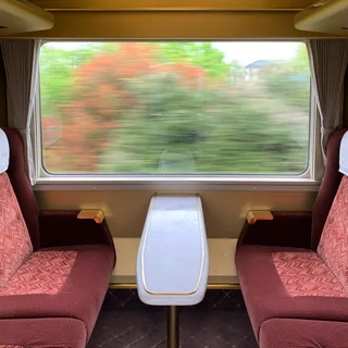 レトロクラシックを求めて日光の旅①特急列車スペーシアのクラシカルな個室でプチ贅沢な移動。