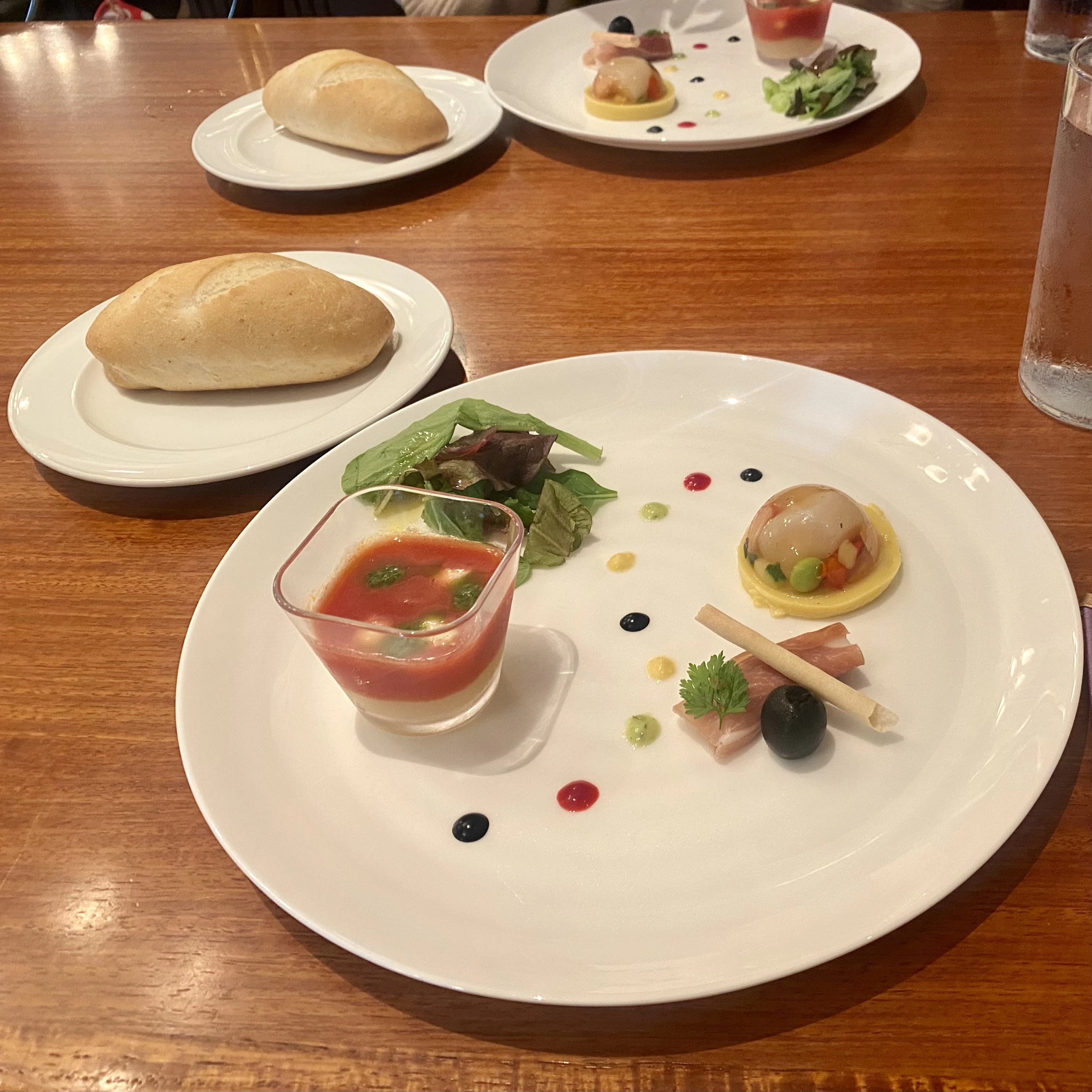 イーストサイド・カフェ_スペシャルセット_前菜とパン
