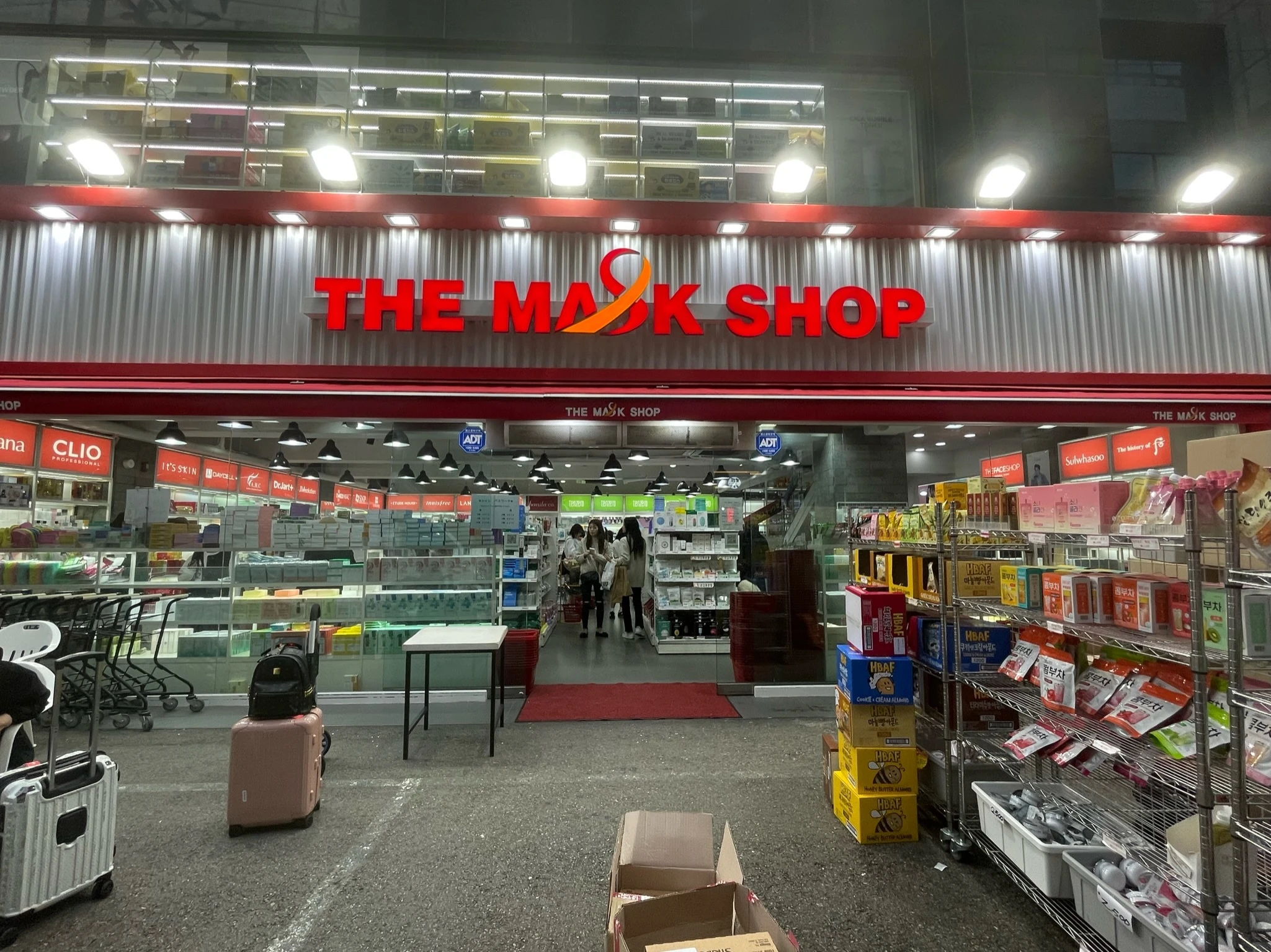 The mask shop 韓国　外観