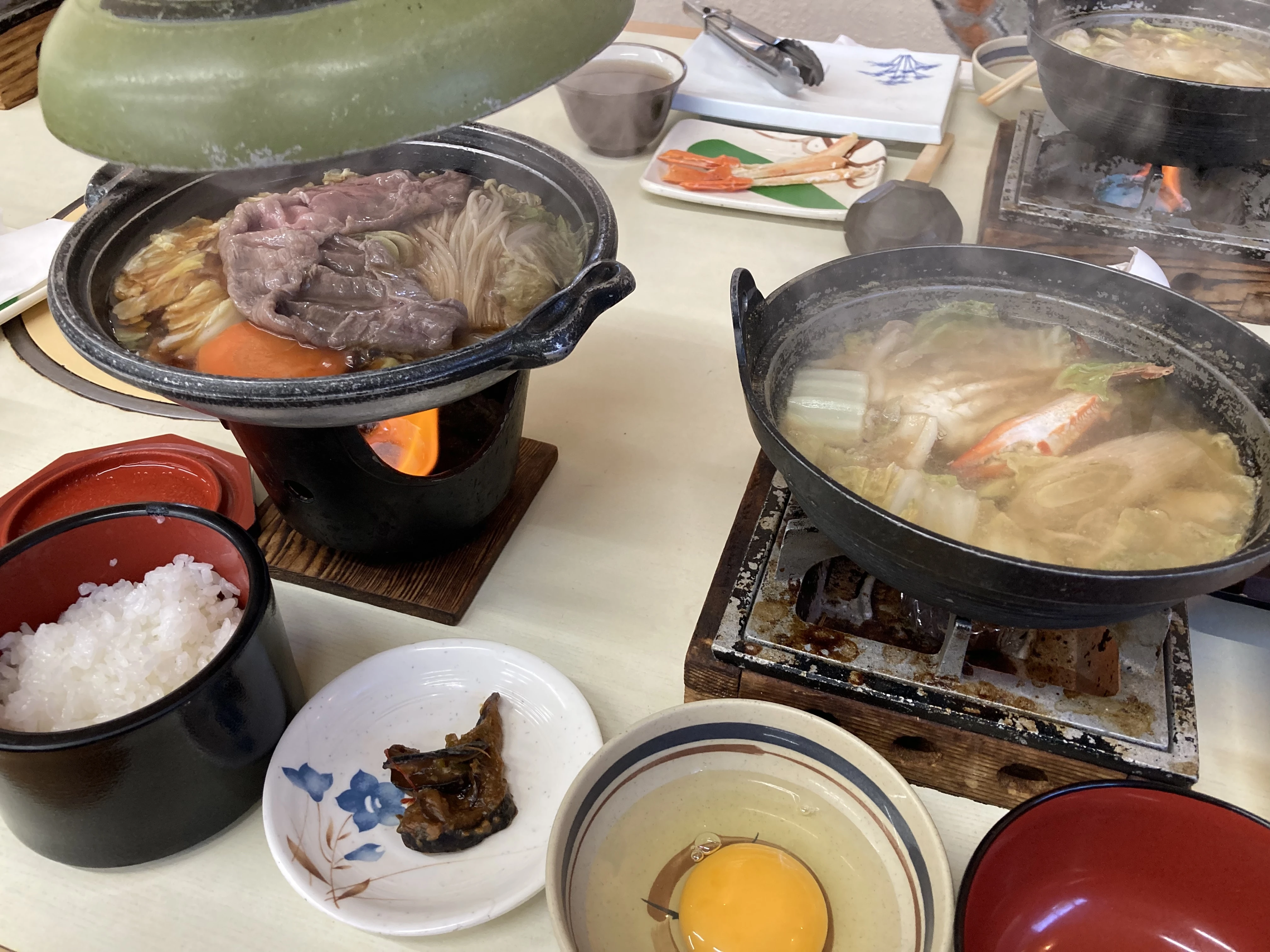 牛すき焼き　カニ鍋