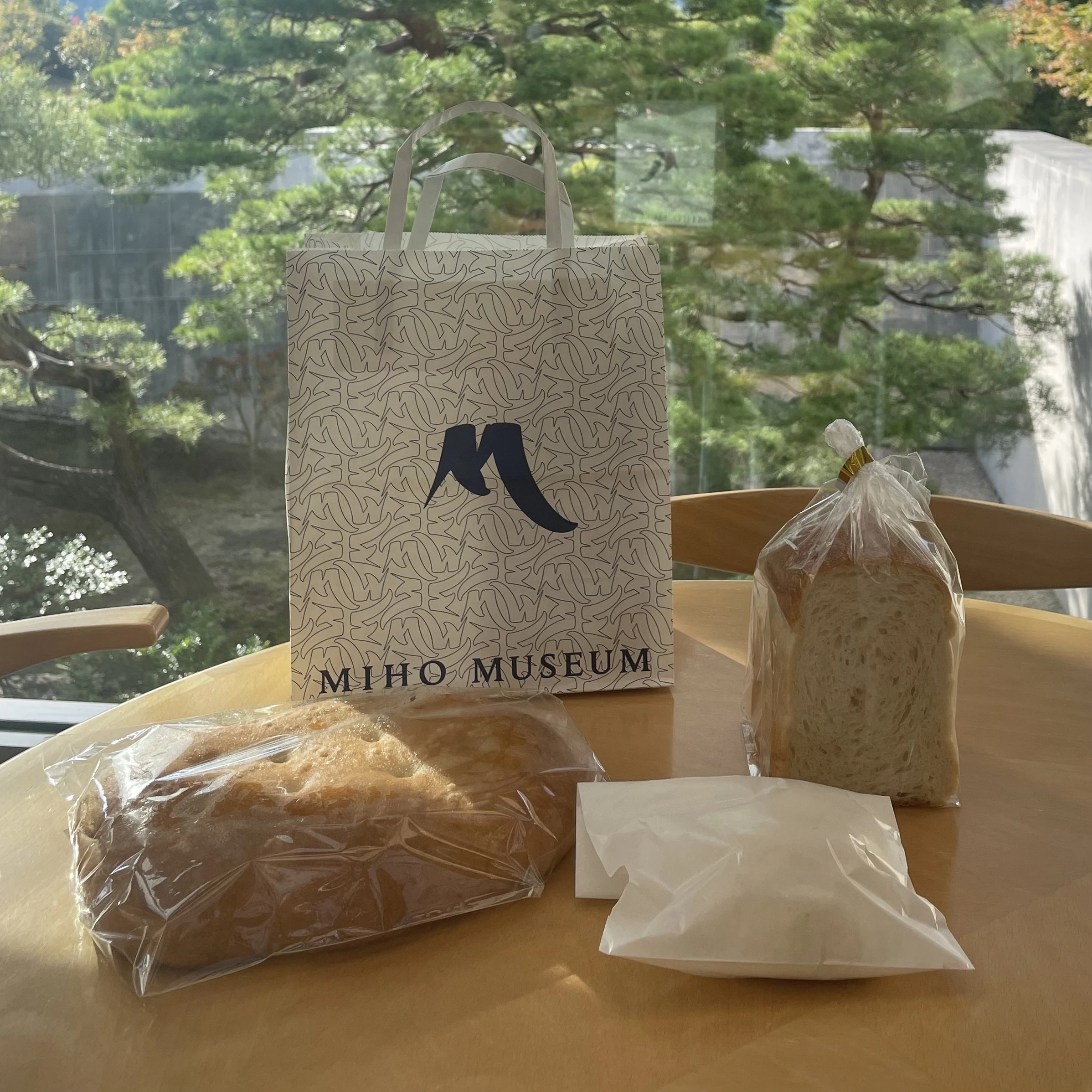 滋賀　ミホミュージアム　ベーカリー　パン