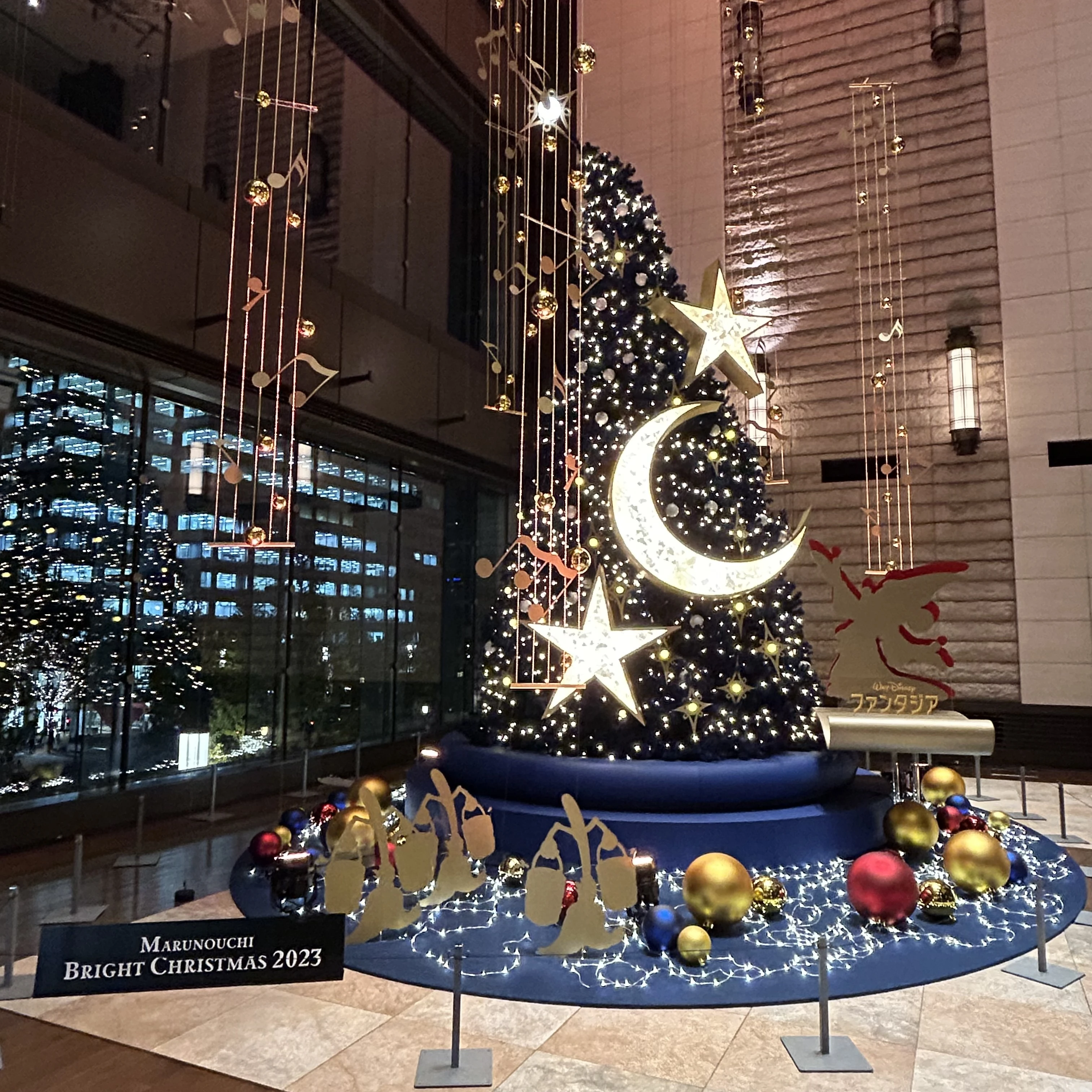 Marunouchi Bright Christmas 2023「Disney DREAMS &amp; WISHES」The Sorcerer&#039;s HAT『ファンタジア』