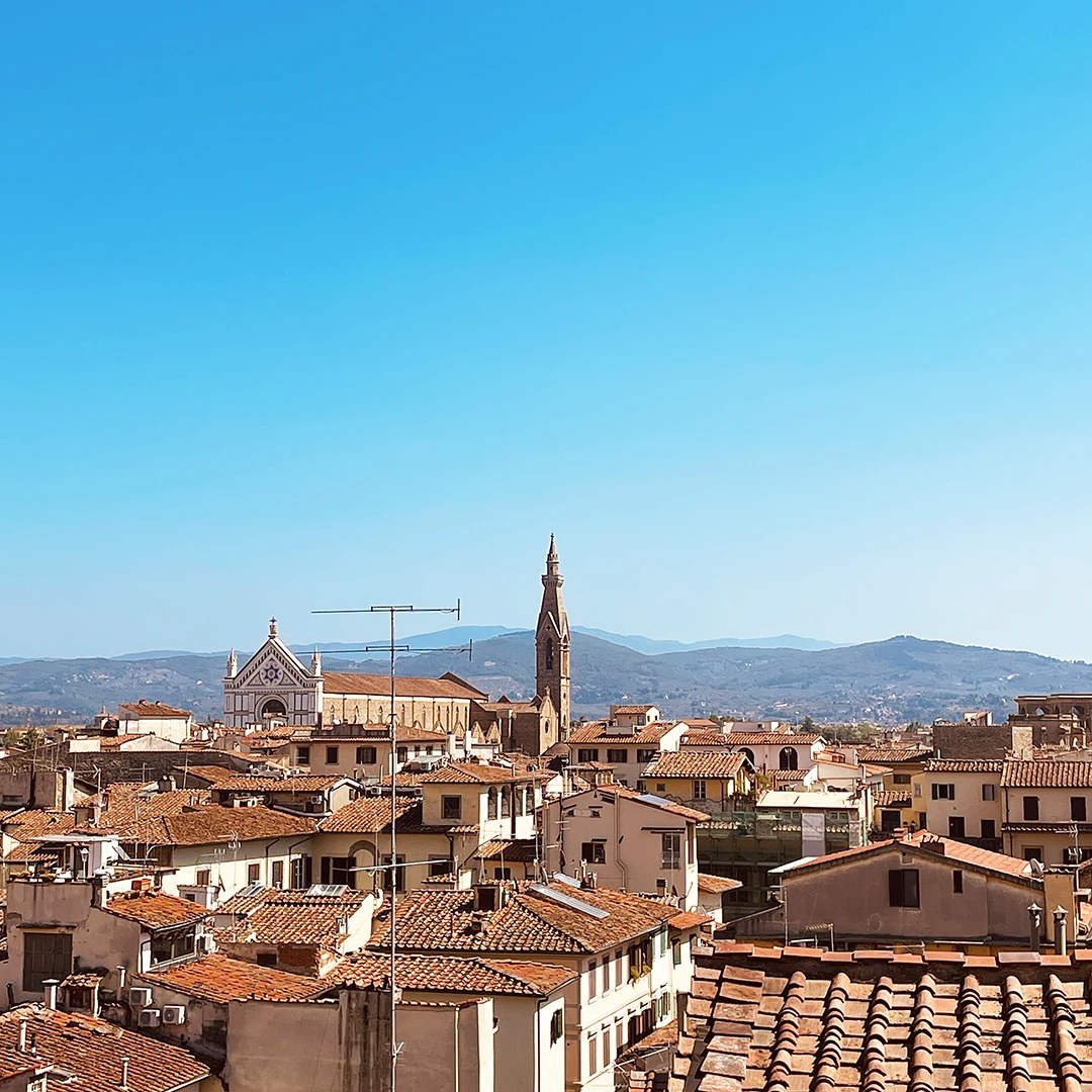 赤レンガの屋根に統一されたフィレンツェの街並み