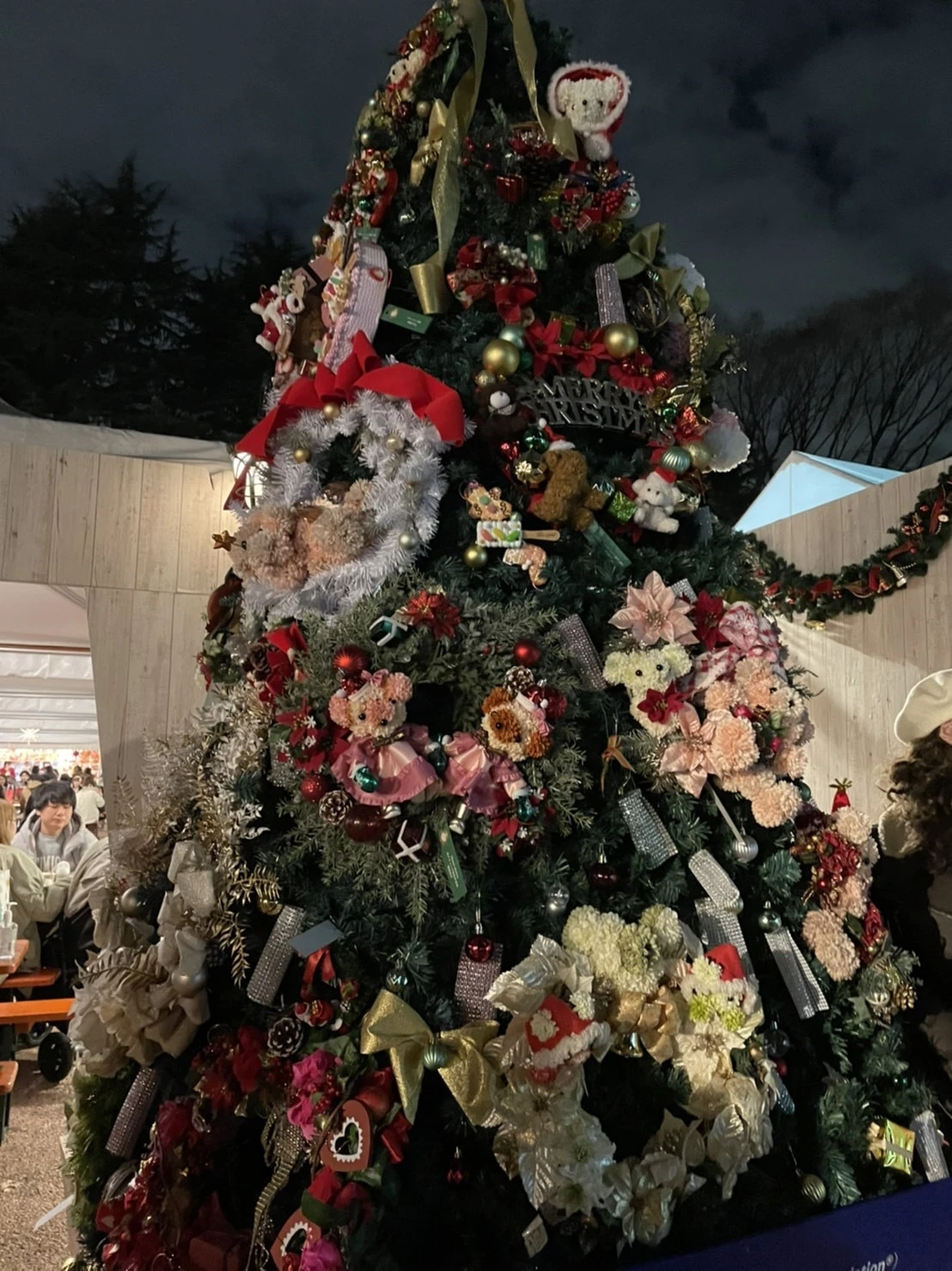 東京クリスマスマーケット
クリスマスツリー