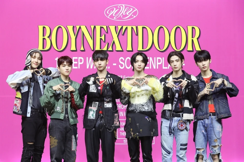 グループ名K-POPboynextdoor ボイネク　カムバックショー　ポラロイド　ジェヒョン