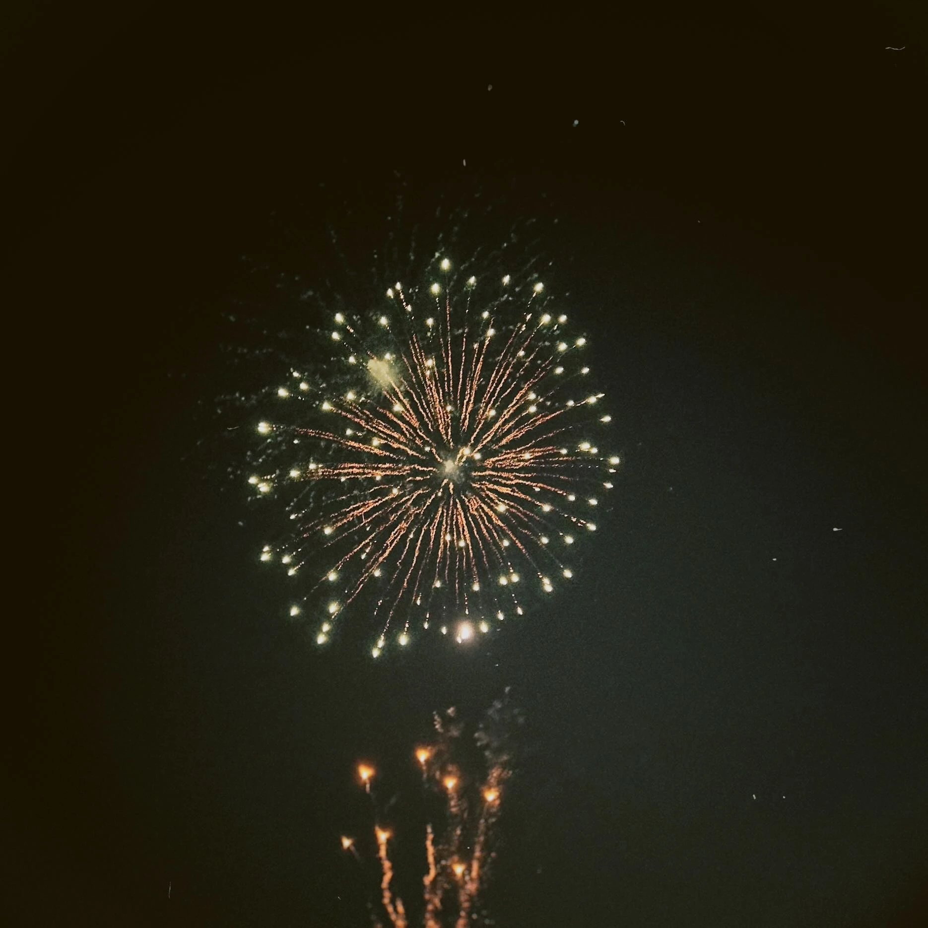 【フィルムカメラアプリ×花火】せっかくの花火大会、綺麗な写真を収めたい！_1_3
