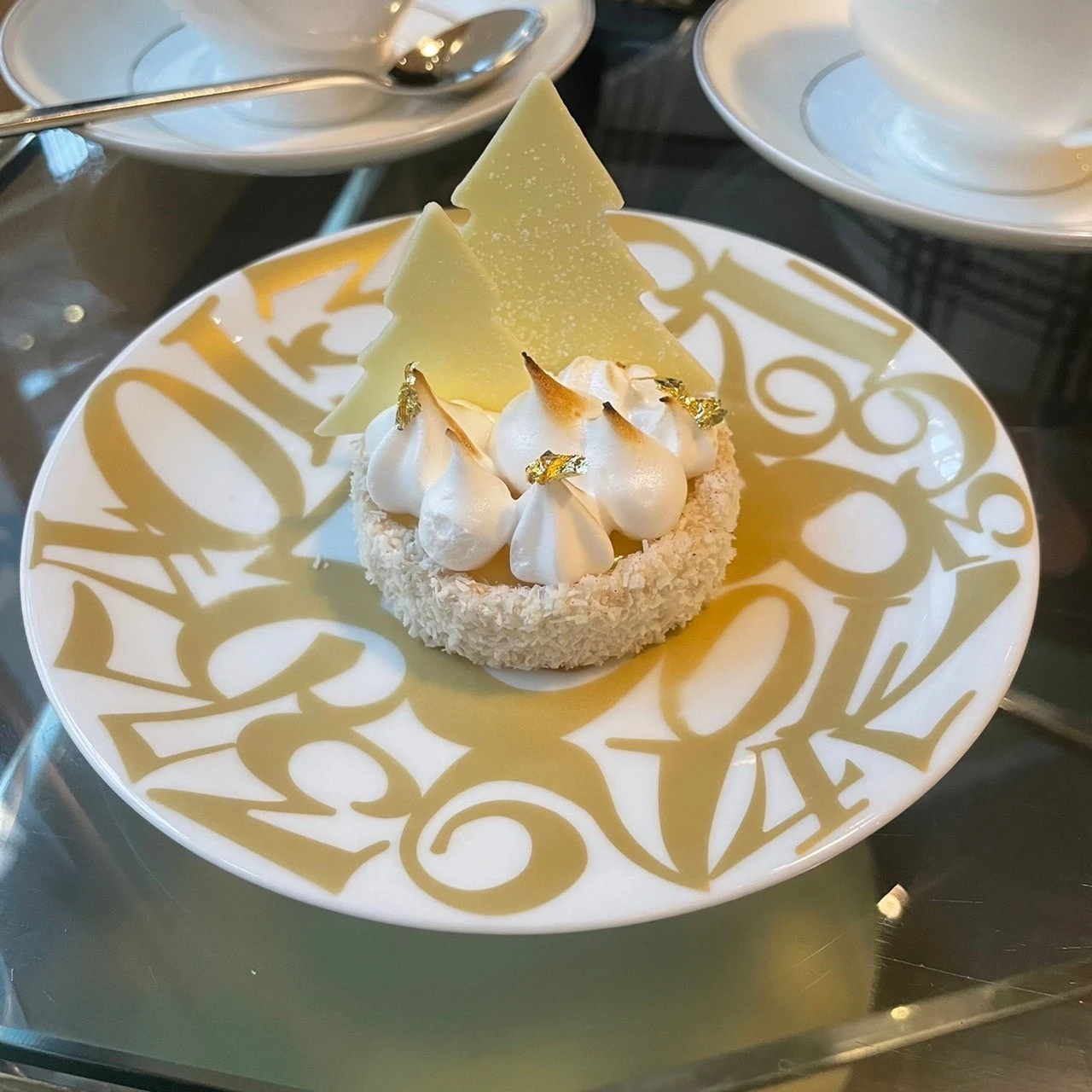スイスホテル南海大阪　大阪　難波　ホテル　クリスマスアフタヌーンティー　柚子とココナッツのタルト