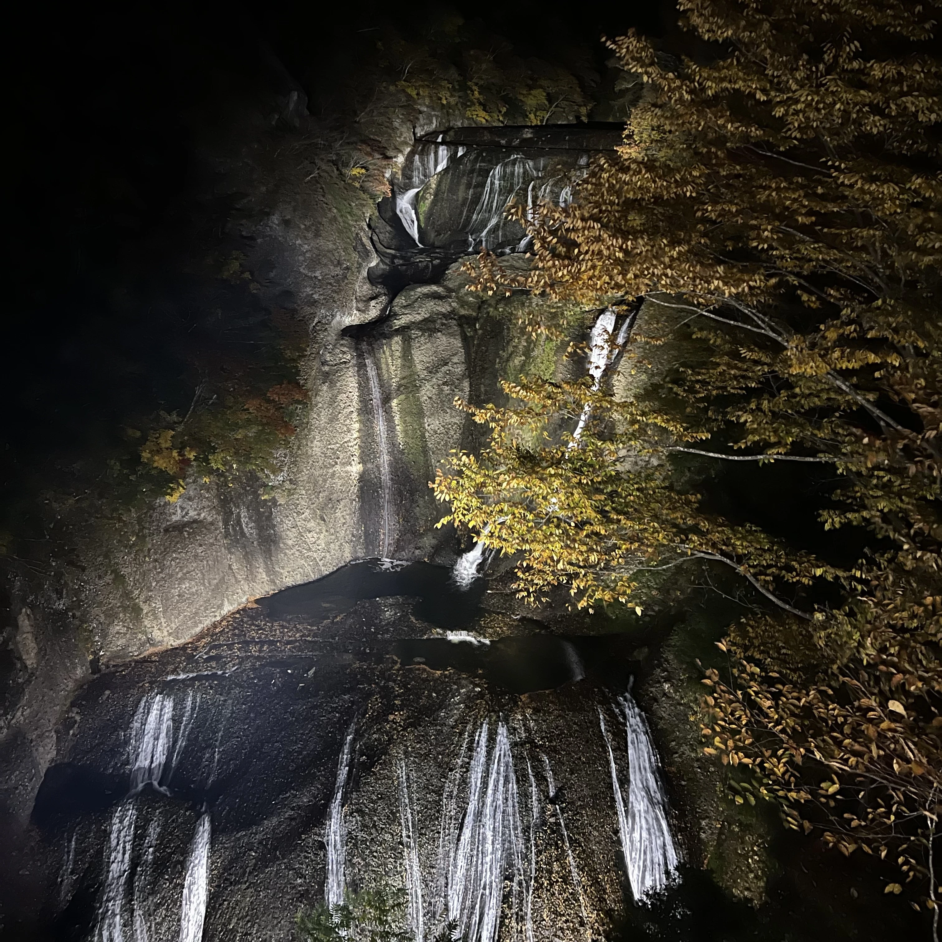 第2観瀑台から撮影した袋田の滝