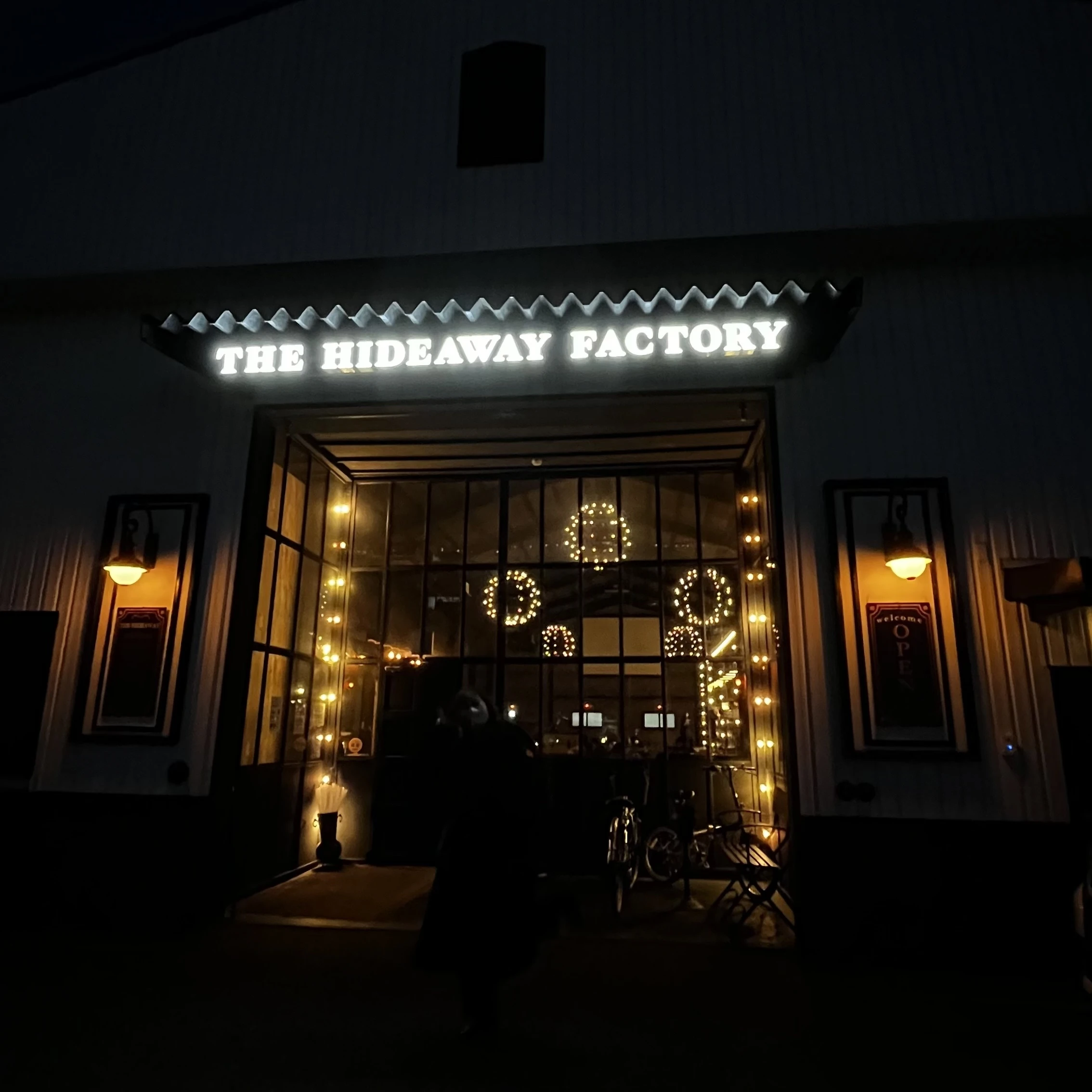 【滋賀】日本最大級倉庫カフェ＆レストラン「THE HIDEAWAY FACTORY」_1_2-1