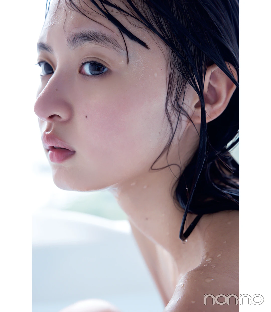 遠藤さくら1st写真集可憐 限定アザーカットをノンノ11月号に掲載中