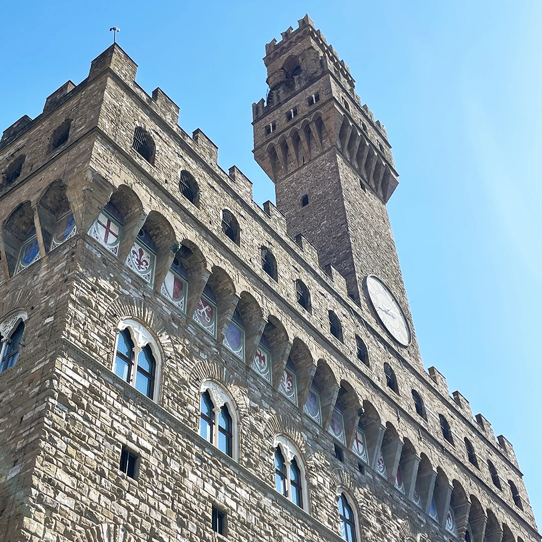 アルノルフォの塔があるヴェッキオ宮殿